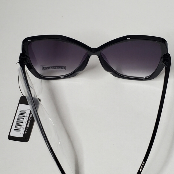 NY Sunglasses - Picture 5 of 10